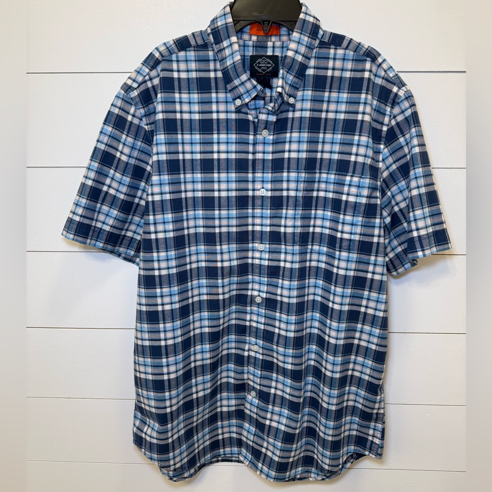 St John’s Bay Men’s Blue Plaid Short Sleeve Button Down